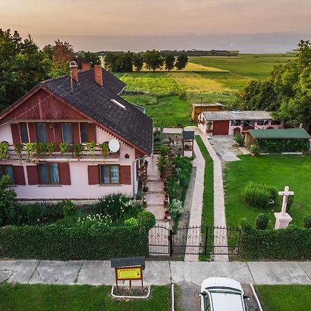 Hotel Gemenc Vendeghaz Hercegszanto Exteriér fotografie